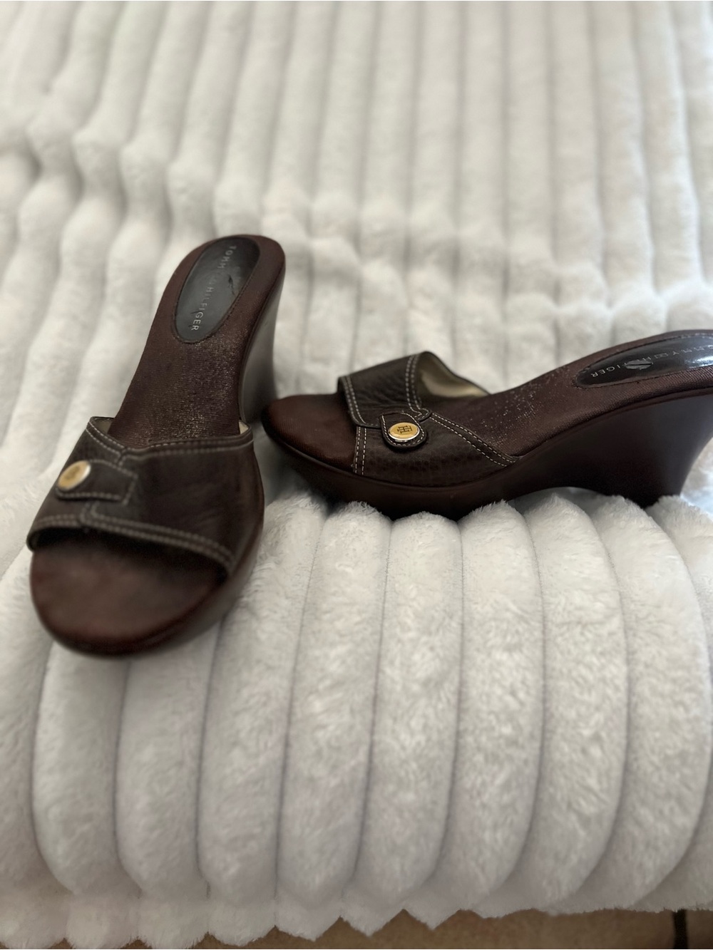 Tommy Hilfiger Brown Leather Wedge Slide Sandals with Gold Accent